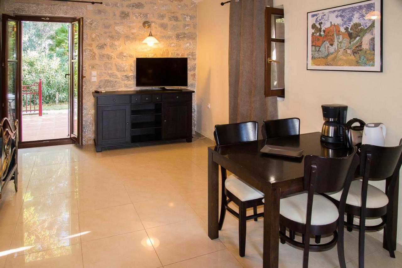 Villa Ktima Petalea Githio Exterior foto